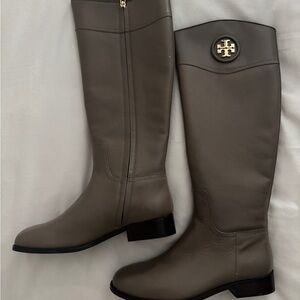 Tory Burch boots
Never worn